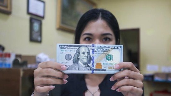 Temukan Alasan Dolar AS Ditinggalkan, Investor Berbondong,bondong Memburu Mata Uang Ini demi Keuntungan Lebih Tinggi