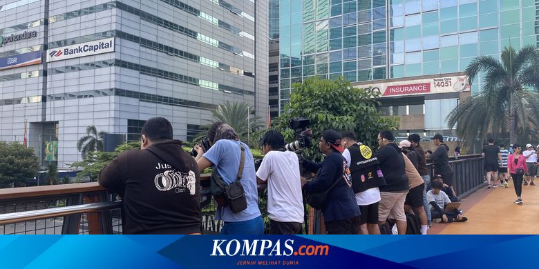 Memburu Momen di CFD, Begini Cara Kerja Fotografer Pelari Mendulang Cuan Hingga Jutaan Rupiah