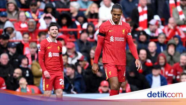 Van Dijk Dimarahi Robertson, Bikin Gol Kemudian, Drama di Lapangan Hijau