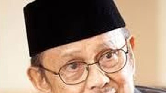 Ketahui Rahasia Habibie, Sukses Memangkas Dolar dari Rp16.800 ke Rp6.550 agar Rupiah semakin perkasa