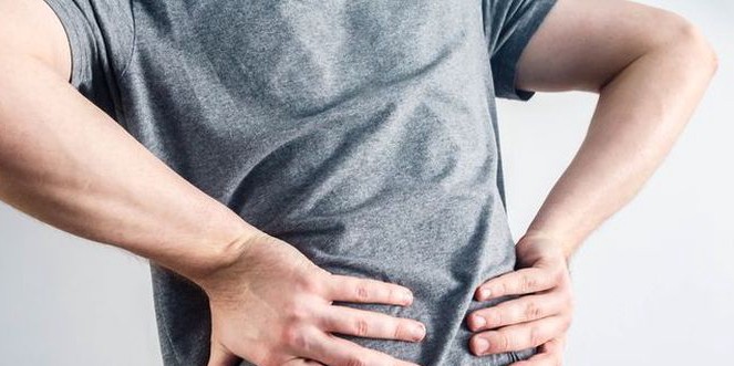 Ketahui Kapan Nyeri Pinggang Harus Diwaspadai? Penjelasan Dokter Ini Penting untuk kesehatan Anda