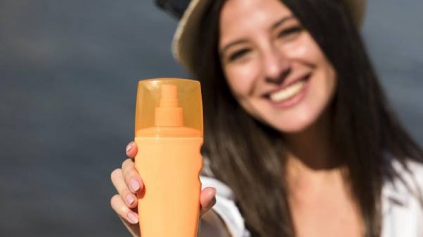 Inilah 8 Rekomendasi Sunscreen Vitamin C Terbaik, Ampuh Pudarkan Noda Hitam untuk Kulit Cerah Alami
