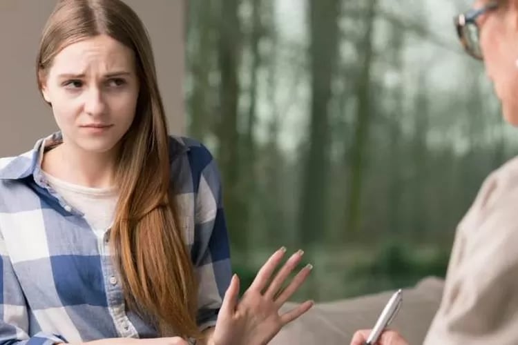 7 Aturan yang Harus Dilanggar Introvert agar Bisa Hidup Lebih Bahagia Menurut Psikologi dan Meraih Kedamaian Batin