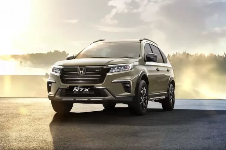 Review Lengkap Honda BRV vs Mitsubishi Xpander, Mana Yang Lebih Baik? Perbandingan Mendalam Spesifikasi dan Harga