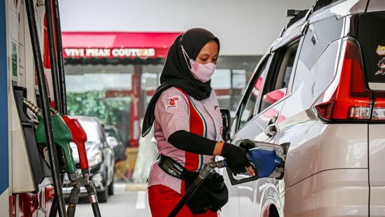 Inilah Kabar Baik, Harga BBM Turun! Cek Daftar Harga Terbaru di Semua SPBU Berlaku Mulai 14 Mei 2025, kantong jadi lebih hemat