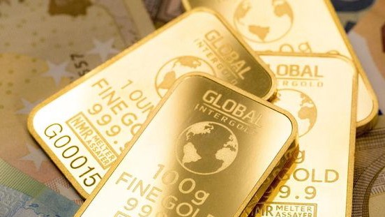 Temukan Alarm Darurat! Harga Emas Anjlok Parah, Rekor Terburuk 6 Bulan Terjadi, Saatnya Bertindak Sekarang!