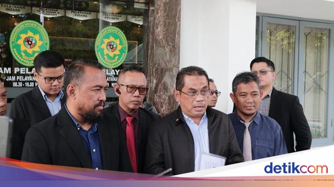 Ijazah SMA Jokowi Digugat di PN Solo, KPU Solo hingga UGM Turut Tergugat dalam Gugatan Mengejutkan