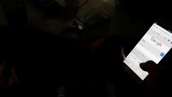Temukan Alasan Gen,Z Beralih dari Smartphone, Apa Penggantinya dan Mengapa? untuk hidup lebih sederhana