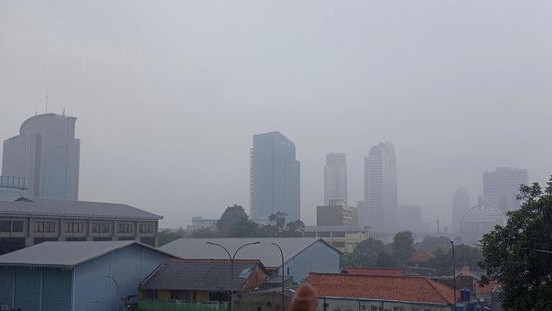 Ketahui Wilayah RI Diterjang Hujan Lebat Saat Musim Kemarau? Ini Peringatan Terbaru BMKG agar tetap waspada selalu