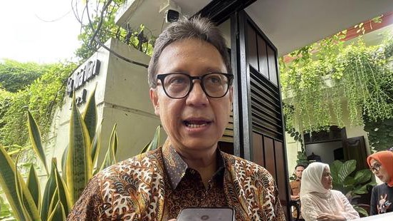 Ketahui Penjelasan Menkes soal 'Jeans 33,34 Lebih Cepat Menghadap Allah', Sulitnya Sampaikan BMI 24 ternyata berbahaya sekali